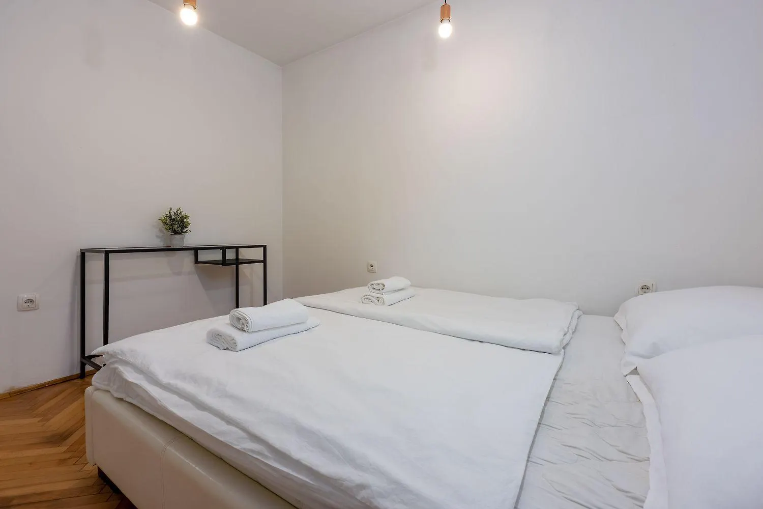 Herrliches Apartment Nur 600 Meter Zum Strand Mit Meerblick, Pool, Grill, Waschmaschine Crikvenica