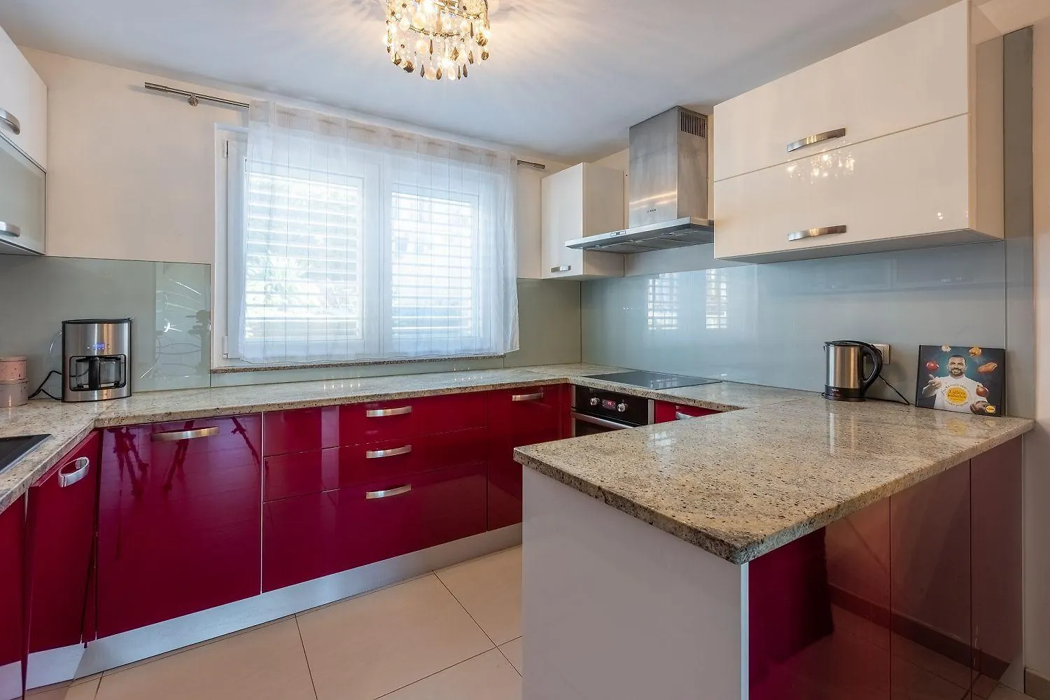 Herrliches Apartment Nur 600 Meter Zum Strand Mit Meerblick, Pool, Grill, Waschmaschine Crikvenica