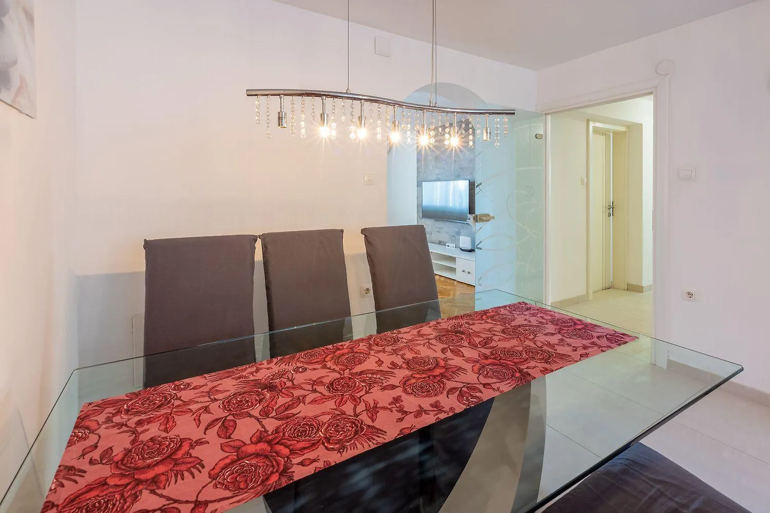 Herrliches Apartment Nur 600 Meter Zum Strand Mit Meerblick, Pool, Grill, Waschmaschine Crikvenica