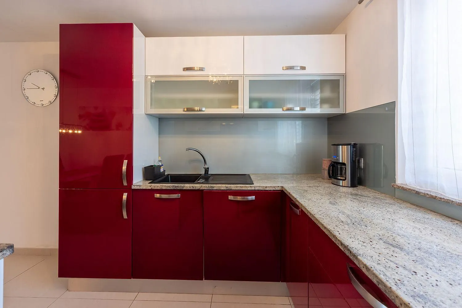 Herrliches Apartment Nur 600 Meter Zum Strand Mit Meerblick, Pool, Grill, Waschmaschine Crikvenica