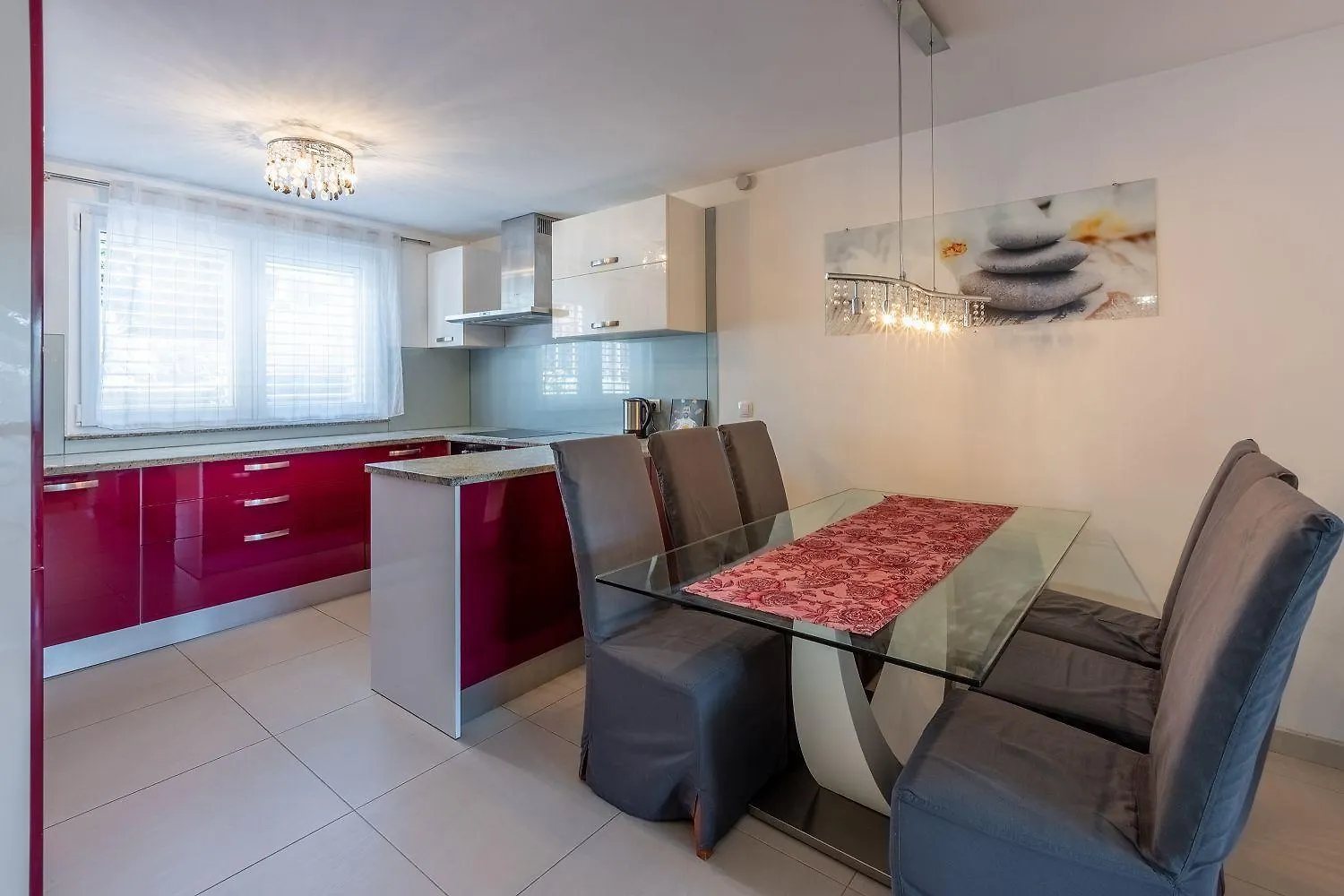 Herrliches Apartment Nur 600 Meter Zum Strand Mit Meerblick, Pool, Grill, Waschmaschine Crikvenica